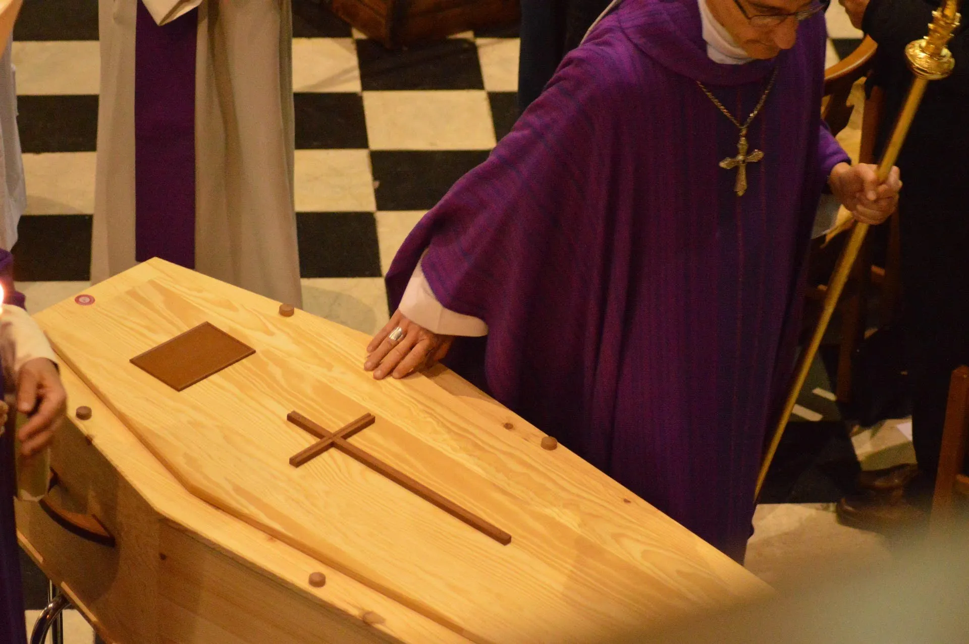 Best Guide To Catholic Funeral Traditions In Singapore