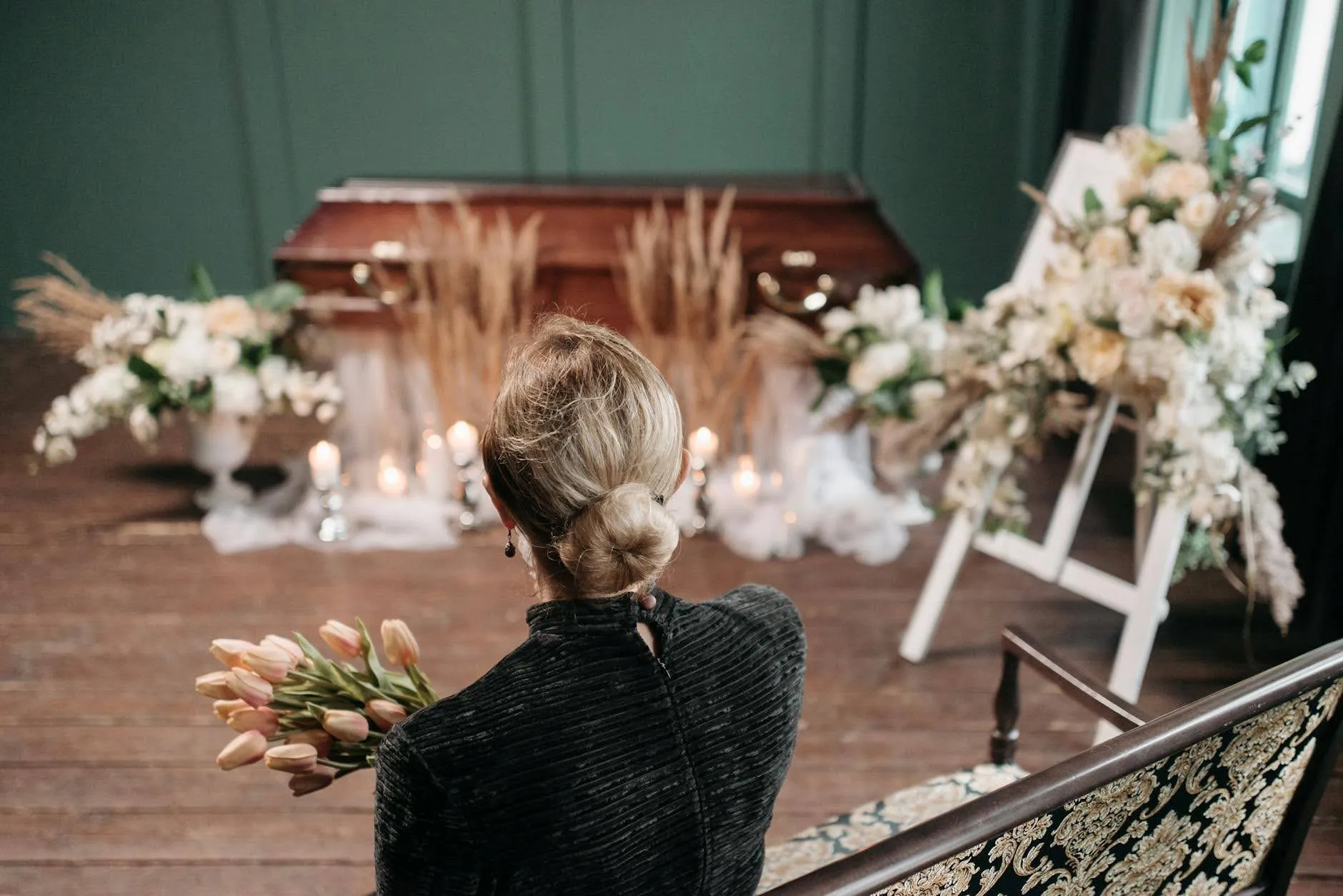 What Factors Affect the Cost of an Urn?